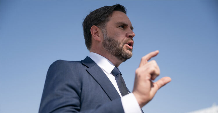 ট্রাম্পের কঠোর বার্তা নেতানিয়াহুকে জানালেন জেডি ভ্যান্স