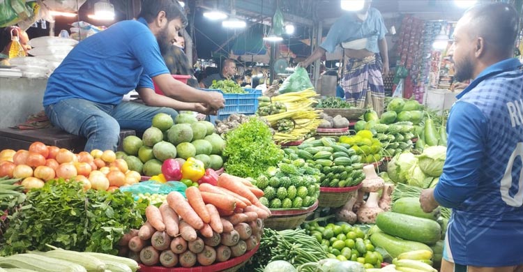 ঈদ পরবর্তী খুলনার বাজারে মাছের দাম চড়া