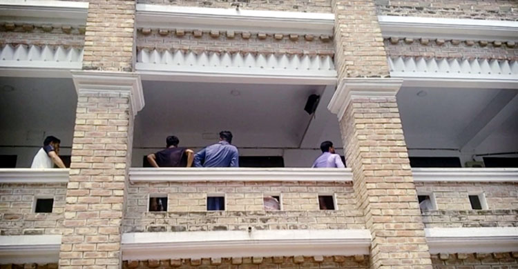 বিচারপ্রার্থীদের সময় যেন কাটে না-ছবি জাগো নিউজ