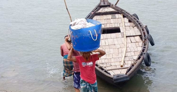 দুমাস পর নদীতে জেলেরা, মিলছে না কাঙ্ক্ষিত ইলিশ