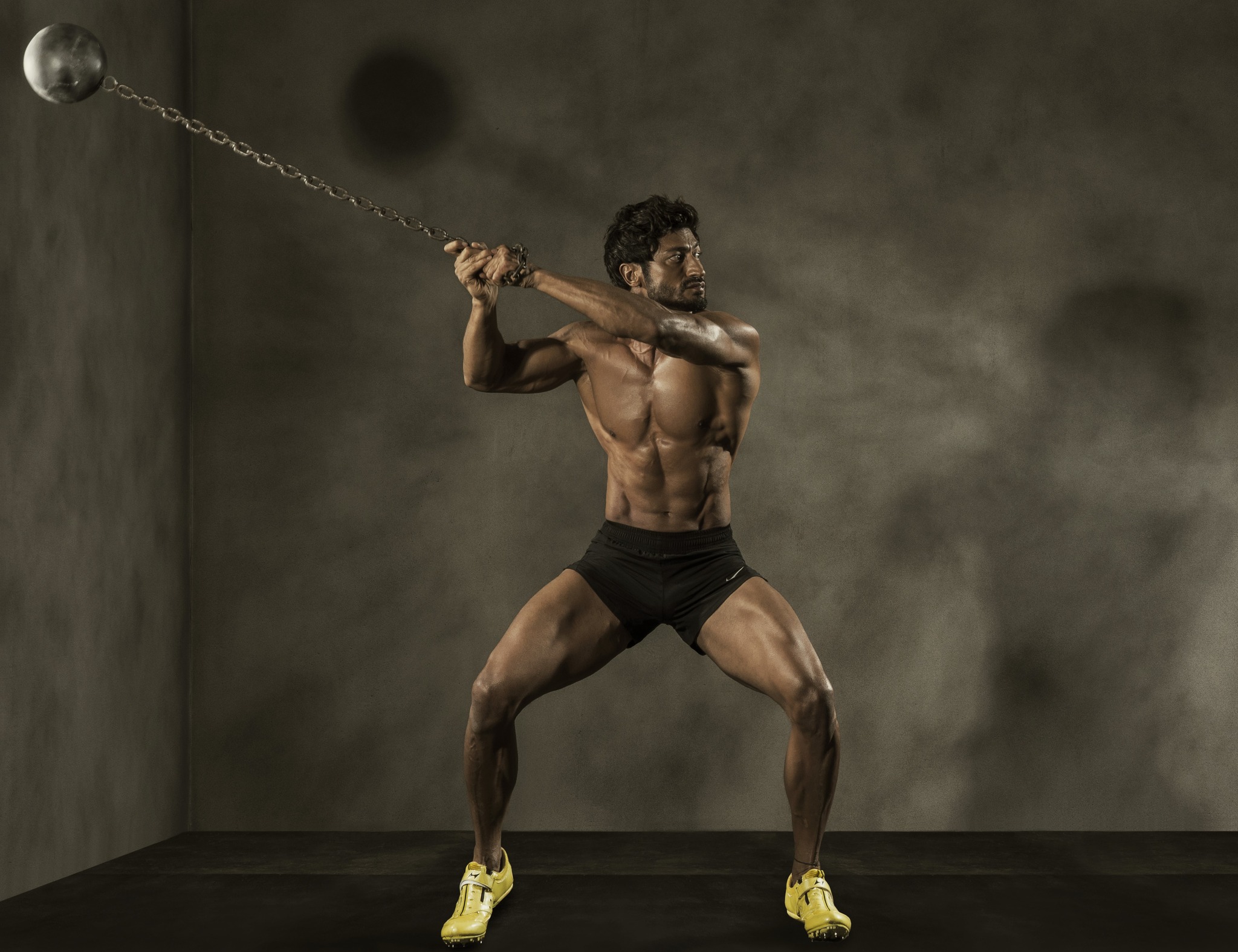 কাজের ফাঁকেই ফিটনেসের মন্ত্র দিলেন বিদ্যুৎ