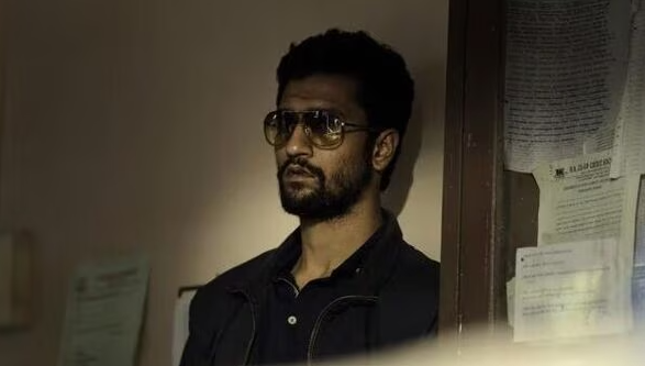 যে সব বলিউড নায়ক নেতিবাচক চরিত্রে দর্শকদের মুগ্ধ করেছেন