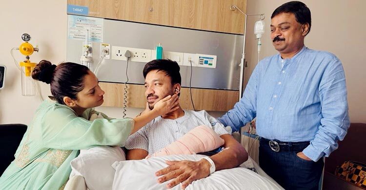 হাসপাতালে ভিকি