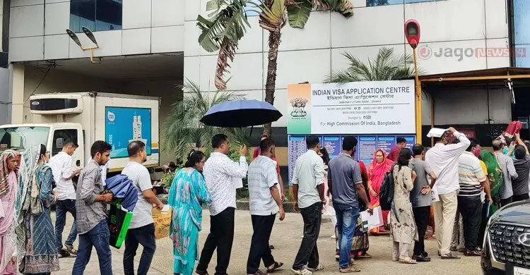 ভারতীয় ভিসা পেতে উপচেপড়া ভিড়, আবেদনে ‌‌‌স্লট পদ্ধতিতে ভোগান্তি
