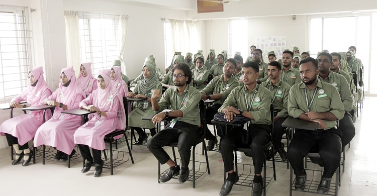 বিদেশে নার্স পাঠানোর নতুন দুয়ার ‘আমজাদ খান চৌধুরী নার্সিং কলেজ’