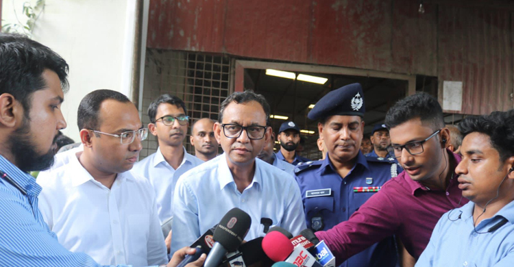 দাম বেশি নেওয়ায় ১৪৪ প্রতিষ্ঠানকে জরিমানা