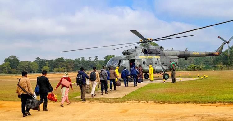 অতিদুর্গম ২০ কেন্দ্রে হেলিকপ্টারে যাবে ভোটের সরঞ্জাম