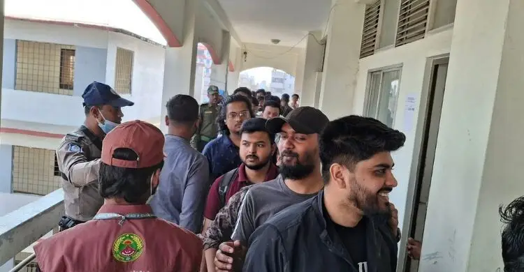 সমান মর্যাদা, নিরাপত্তা ও উন্নয়নের প্রত্যাশায় ভোট দিয়েছেন তরুণ ভোটাররা