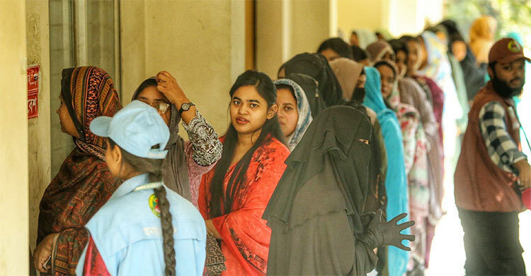 Voter turnout 32.88% in first half of polls: EC secy