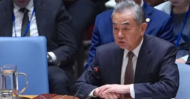 ইরানে ‘অননুমোদিত’ হামলা বন্ধ না হলে ‘অন্তহীন সমস্যার’ সৃষ্টি হবে: চীন