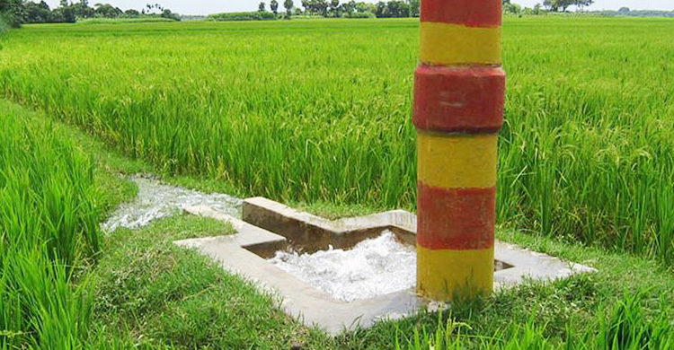 ভূগর্ভস্থ পানি ব্যবহার নিষিদ্ধ, বিপাকে বরেন্দ্র অঞ্চলের কৃষকরা