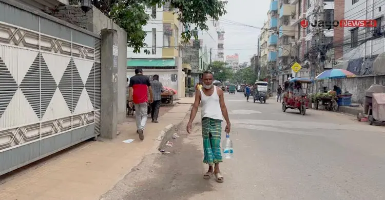 মাসের পর মাস ধরে পানির সংকটে ভুগছে মিরপুর-১১