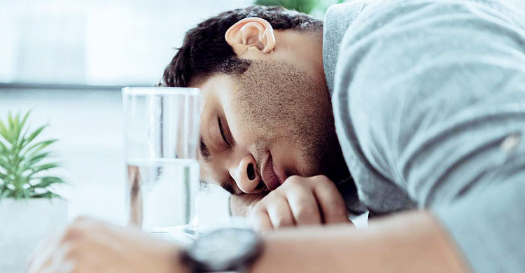 রোজায় পানিশূন্যতা দূর করবেন যেভাবে