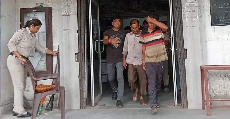 8 Bangladeshis held in West Bengal for ‘trespassing’