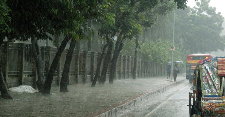 রাত একটার মধ্যে ১৩ অঞ্চলে ঝড়-বৃষ্টির আভাস