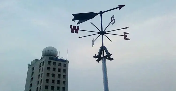 সাগরে লঘুচাপের সম্ভাবনা, সারাদেশে ভারী বৃষ্টির আভাস