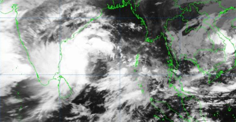 গভীর নিম্নচাপ রূপ নিলো ঘূর্ণিঝড়ে, সমুদ্রবন্দরে ২ হুঁশিয়ারি সংকেত
