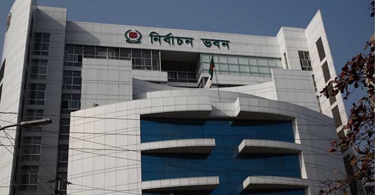 মোবাইল নিয়ে নতুন আইন ইসির, কড়া সমালোচনা হাসনাত-সাদিকদের