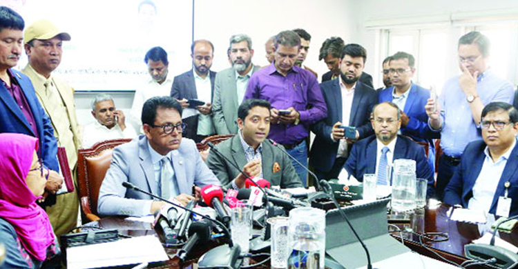 সচিবালয়ে শিক্ষক নেতাদের সঙ্গে বৈঠকে শিক্ষামন্ত্রী ও প্রতিমন্ত্রী