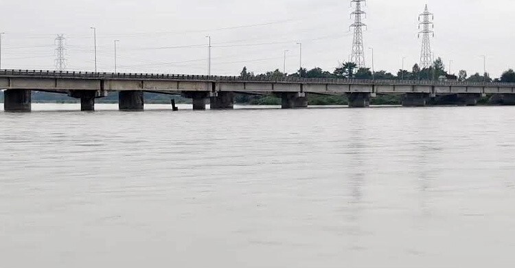 তিস্তায় বেড়েছে পানি, পশ্চিমবঙ্গে হলুদ সতর্কতা জারি