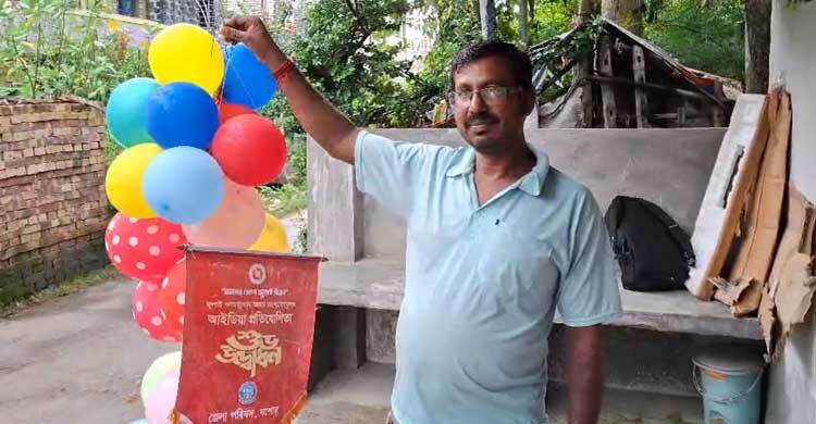 যশোর থেকে ‘জুলাই অভ্যুত্থান’র বেলুন-ফেস্টুন উড়ে পড়লো ওপার বাংলায়