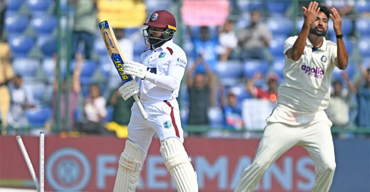 ফলোঅনে পড়ে পরাজয় এড়াতে লড়ছে ওয়েস্ট ইন্ডিজ