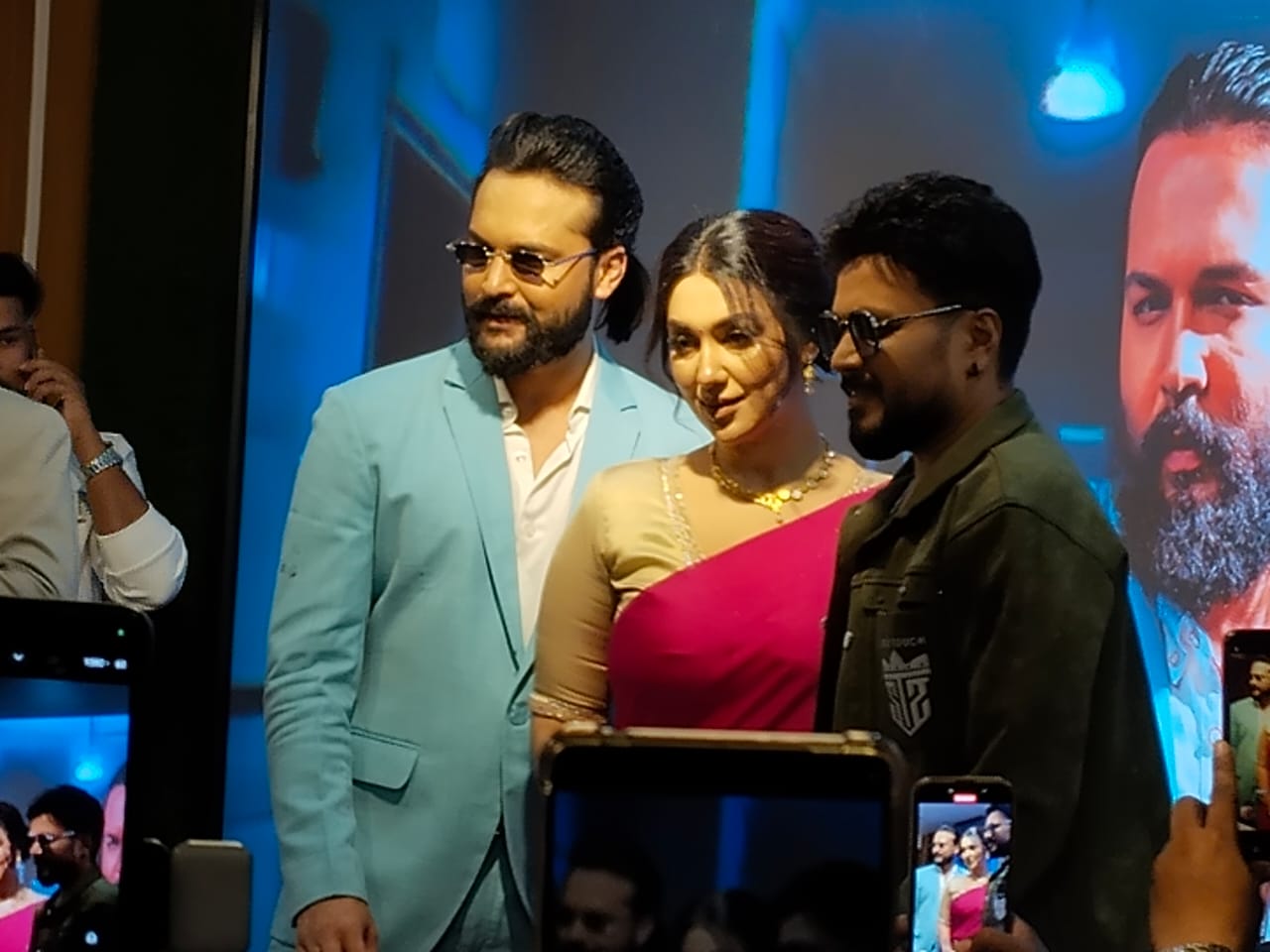 শাকিব খান ছাড়া কেউ আগ্রহী নন, তখন আদরকে নিয়ে চ্যালেঞ্জ