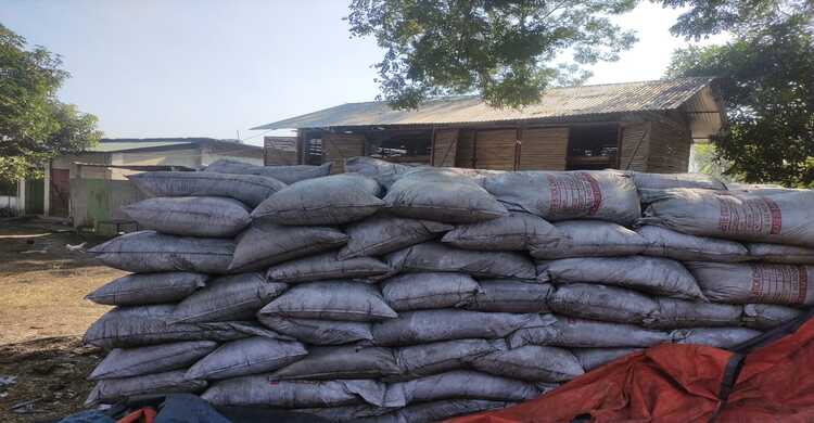 মাগুরার ছাই যাচ্ছে চীনে