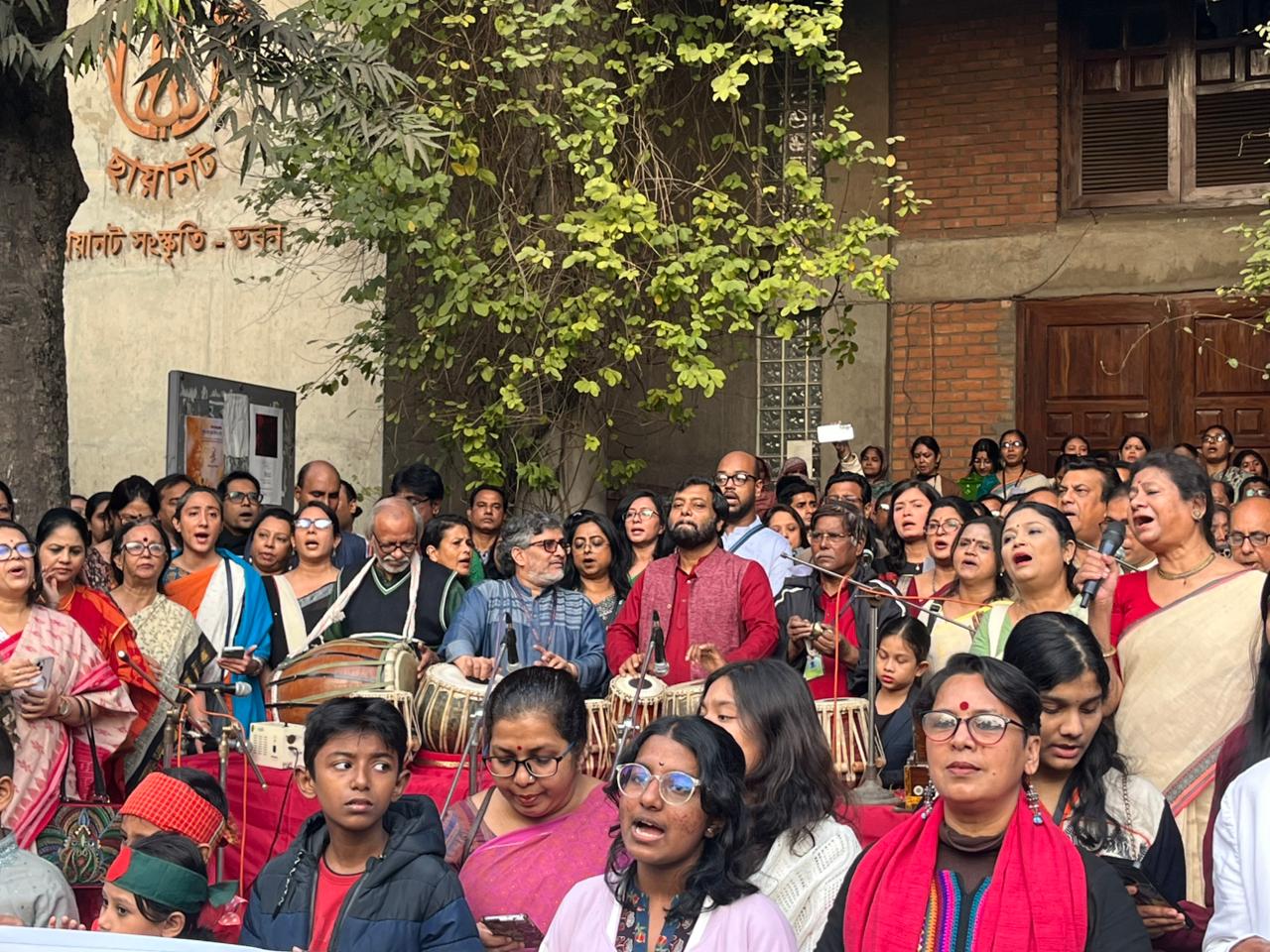 হামলা-লুটের প্রতিবাদও হলো গানে