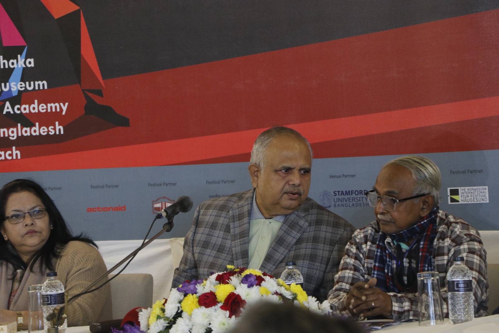 &lsquo;ক্রিকেটের জন্য টাকা আছে, ফিল্মের জন্য নেই&rsquo;, শুরু হচ্ছে উৎসব