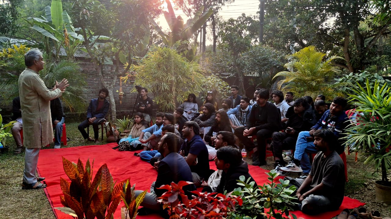 খুইলাছে সিনেমার ইশকুল, যাত্রা হলো শুরু