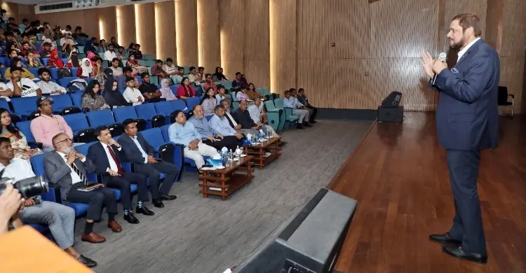 দেশে এভিয়েশন খাত বিপুল কর্মসংস্থানের সুযোগ সৃষ্টি করছে