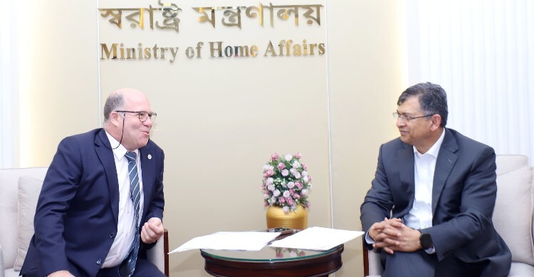 পুলিশের দক্ষতা বাড়াতে আইসিআরসির প্রশিক্ষণ প্রস্তাব
