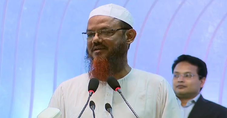 ভাতা দিয়ে সরকার যেন ইমামদের নিয়ন্ত্রণ করতে না চায়: ফয়জুল করিম