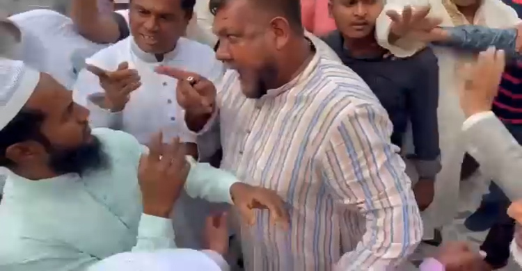 চুয়াডাঙ্গায় জিয়াউর রহমানের নাম ঘোষণা নিয়ে বিএনপি-জামায়াতের হাতাহাতি!