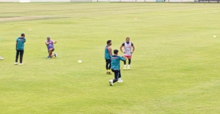 ফিটনেস ক্যাম্পে অনুশীলনে ব্যস্ত সময় পার করছেন মুশফিকুর রহিম