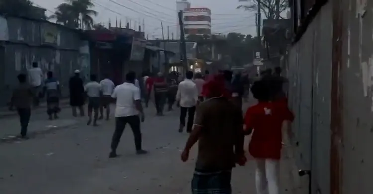 ফরিদপুরে আধিপত্য বিস্তার নিয়ে চার গ্রামের মধ্যে সংঘর্ষ, আহত ২০