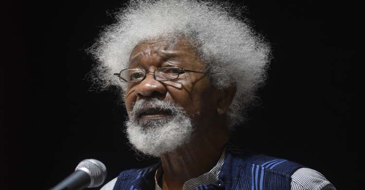 আফ্রিকার প্রথম নোবেল জয়ী সোয়িংকার ভিসা বাতিল করলো যুক্তরাষ্ট্র