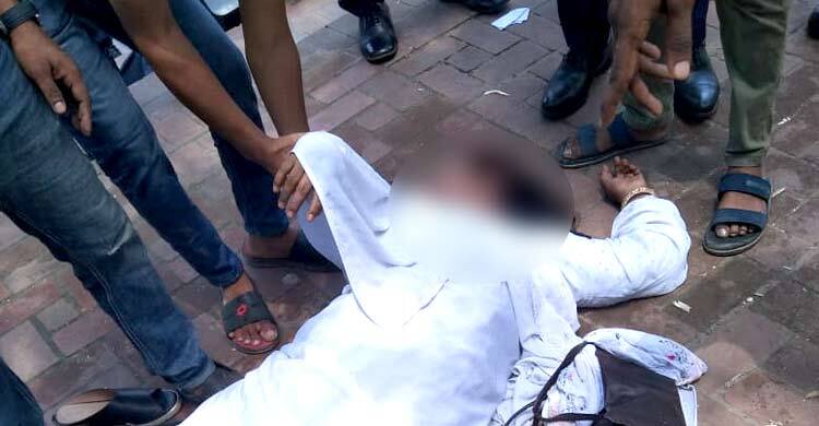 জিয়া উদ্যানে জ্ঞান হারিয়ে ফেললেন এক নারী