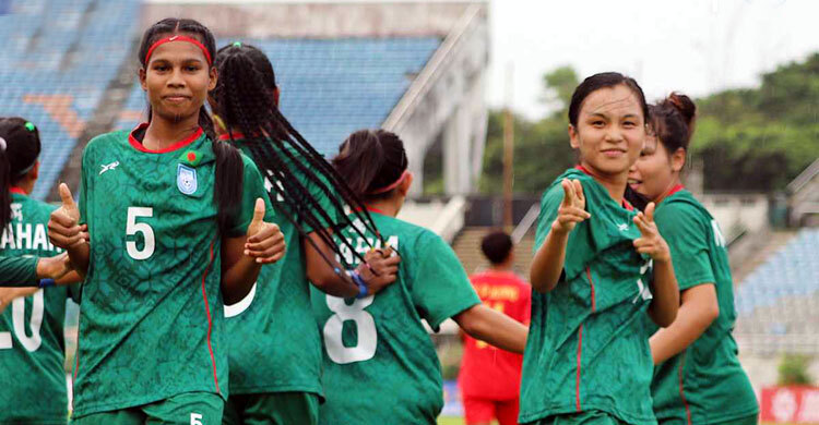মিয়ানমারের বিপক্ষে প্রথমার্ধে এগিয়ে বাংলাদেশের মেয়েরা