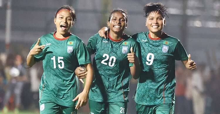 সাগরিকার গোলে প্রথমার্ধে এগিয়ে বাংলাদেশ