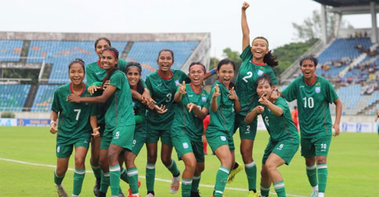 সাড়ে তিন মাস পর ম্যাচ খেলতে যাচ্ছে ঋতুপর্ণারা