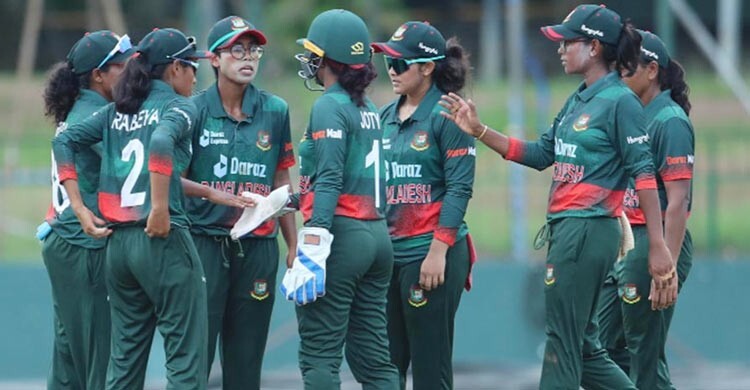 ১০ লাখ টাকার ‘আইকন’ ক্রিকেটার জ্যোতি-নাহিদা-সোবহানা