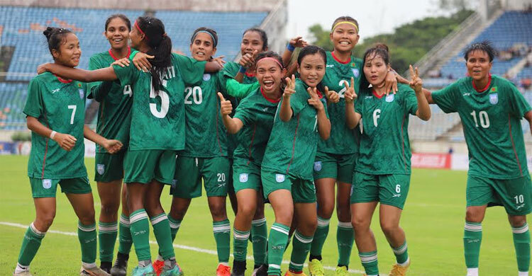 এশিয়ান কাপের প্রস্তুতি নিতে শনিবার চট্টগ্রাম যাচ্ছেন আফঈদারা