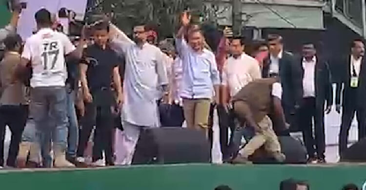 ঢাকা-১৬ আসনে নির্বাচনী জনসভায় তারেক রহমান