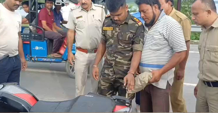 ভারত-বাংলাদেশ আন্তর্জাতিক সীমান্তের কাছে ইয়াবাসহ গ্রেফতার ১