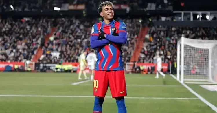 মাঠ থেকে বের হলেই ফুটবল থেকে দূরে থাকি: ইয়ামাল