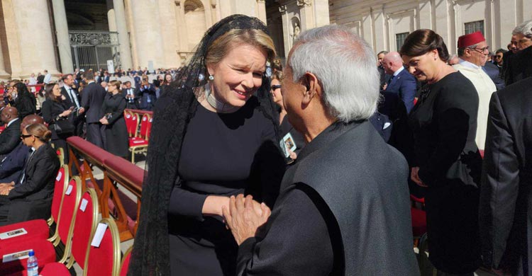 পোপ ফ্রান্সিসের অন্ত্যেষ্টিক্রিয়া অনুষ্ঠানে প্রধান উপদেষ্টা