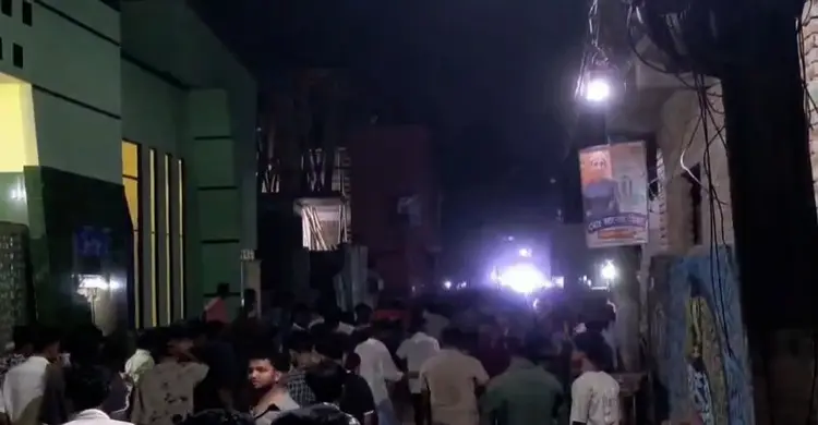 ভৈরবে খেলার মাঠ দখলকে কেন্দ্র করে টর্চ জ্বেলে সংঘর্ষ, আহত ৩০