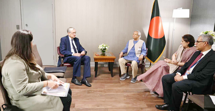 প্রধান উপদেষ্টাকে ক্লাব দে মাদ্রিদের সদস্য হওয়ার আমন্ত্রণ